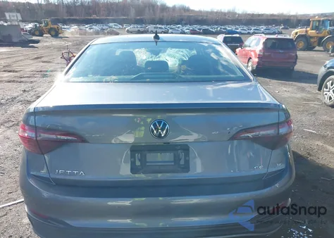 2023 Volkswagen Jetta 1.5T Se from USA, damaged, VIN 3VW7M7BU2PM045554